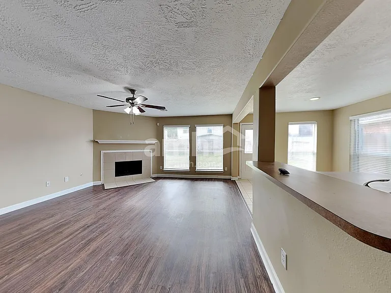 26881 Armor Oaks Dr — Photo 5