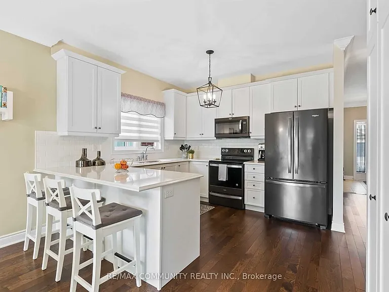 5 Pollock Ave — Photo 8