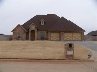 1005 Hummingbird Dr, Cache, OK 73527