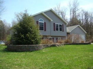 910 County Highway 106, Amsterdam, NY 12010
