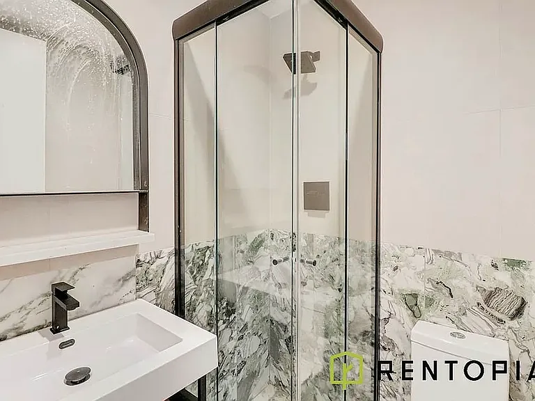 322 Graham Ave #2B — Photo 7