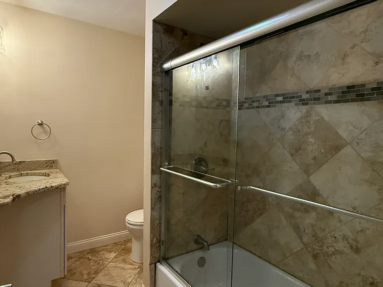 105 Floss Mar Ct — Photo 14