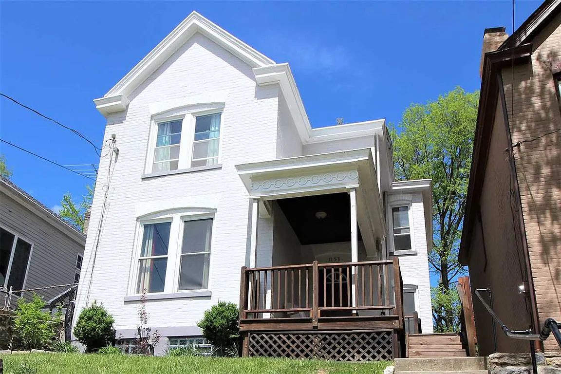 1153 Park Ave photo 1