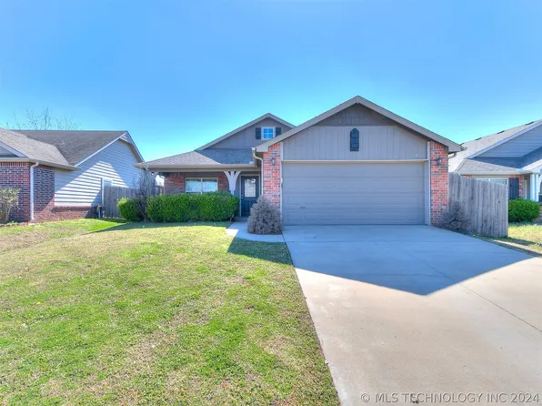 10416 S Olmsted Pl, Jenks, OK 74037