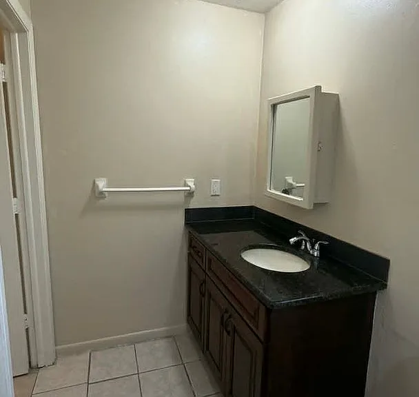 3713 Washington Ave — Photo 10
