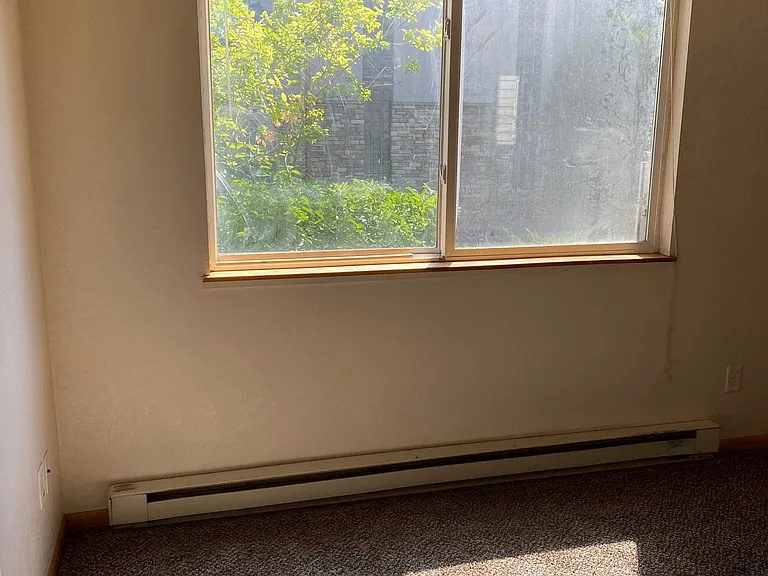 219 W Myrtle St #A — Photo 3