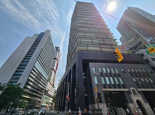 125 Peter St #2610, Toronto, ON M5V 0M2