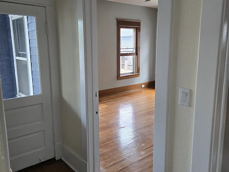 918 Walnut St #2 — Photo 2