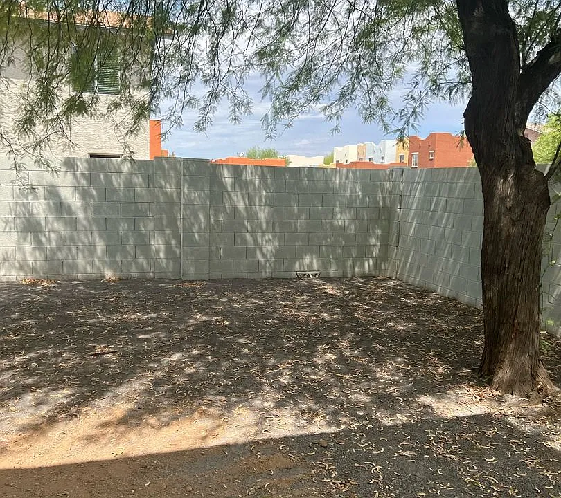 12717 W Amy Dr #4