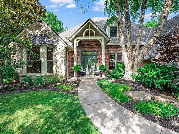 2nd image of 3824 Deerbrook Ct