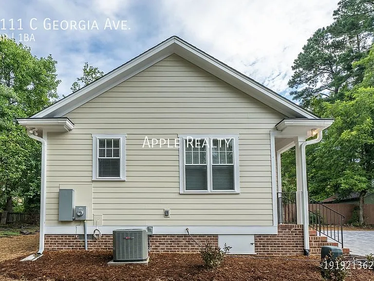 1111C Georgia Ave — Photo 16