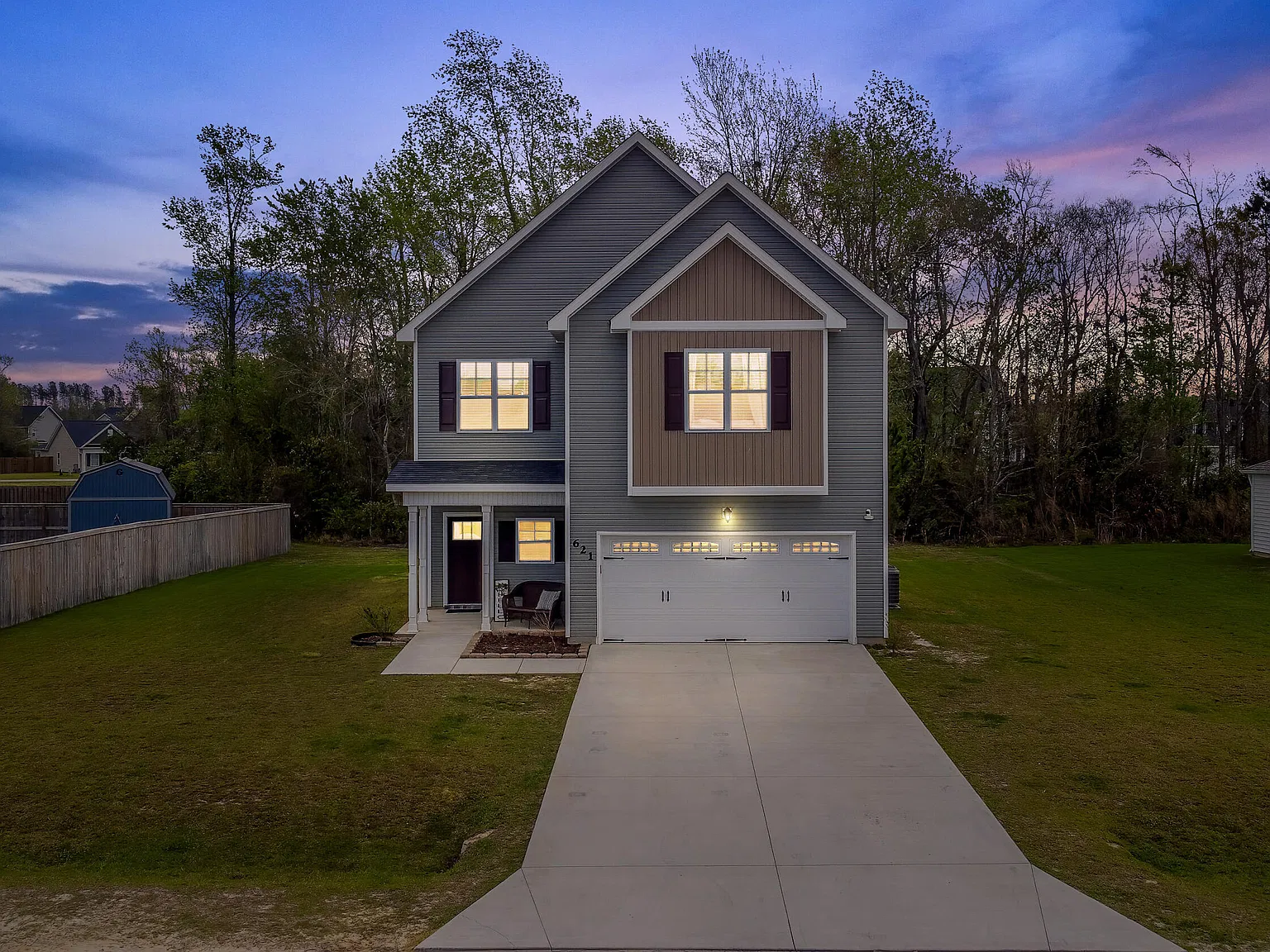 4 bed, 2.5 bath, 2100 sqft, $2,600 — Photo 1