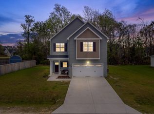 621 Drummond Grove Ln, Jacksonville, NC 28546