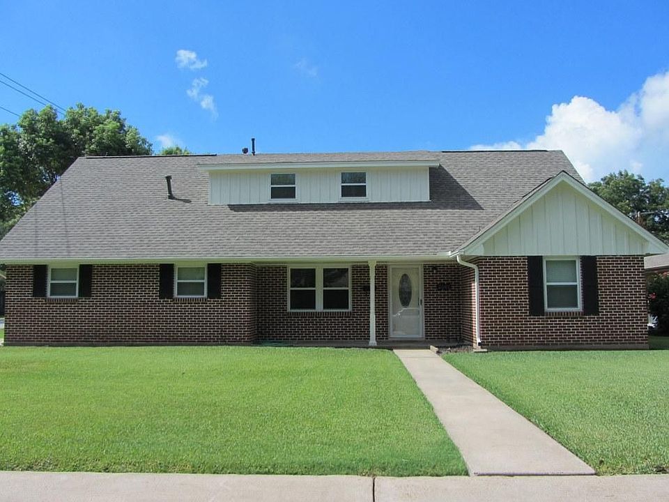 1st image of 2501 Meadow Ln