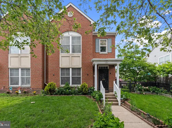 1704 S 31st St #1, Philadelphia, PA 19145