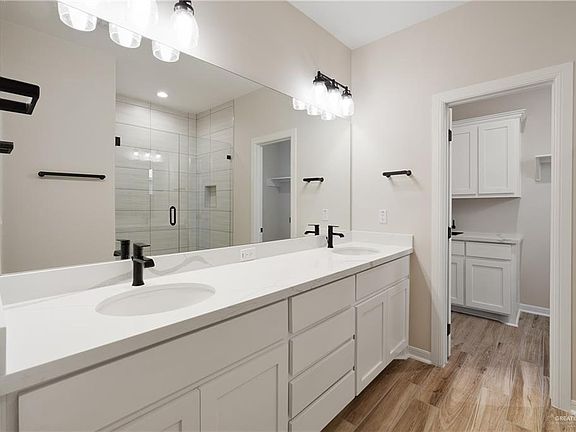 5th image of 14015 Sugarberry Ln