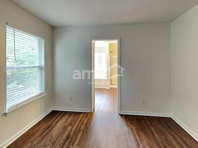 15718 Lakepoint Forest Dr — Photo 9