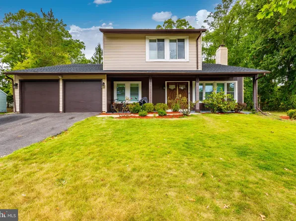 17 Pittman Ln, Sicklerville, NJ 08081