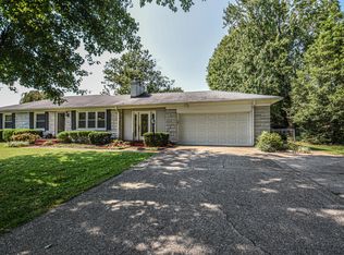 10012 3rd Street Rd, Louisville, KY 40272