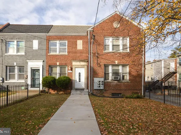 1722 T St SE, Washington, DC 20020