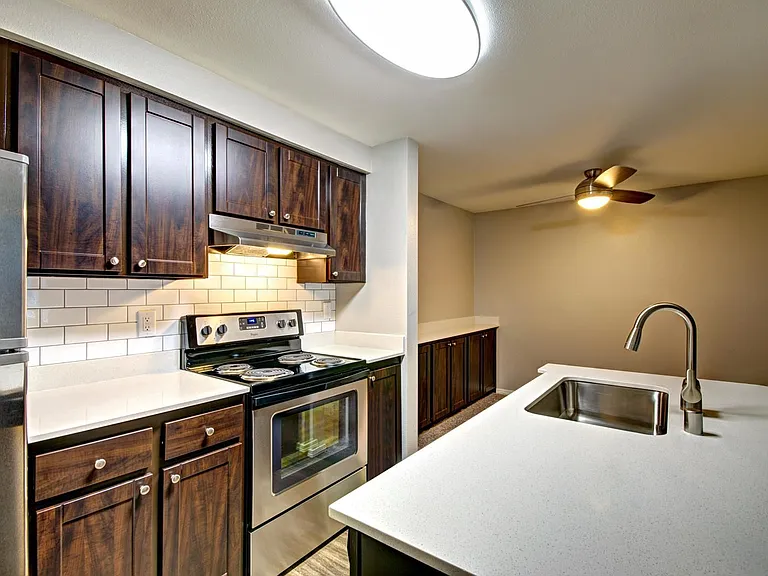 Bay Court at Harbour Pointe — Photo 21