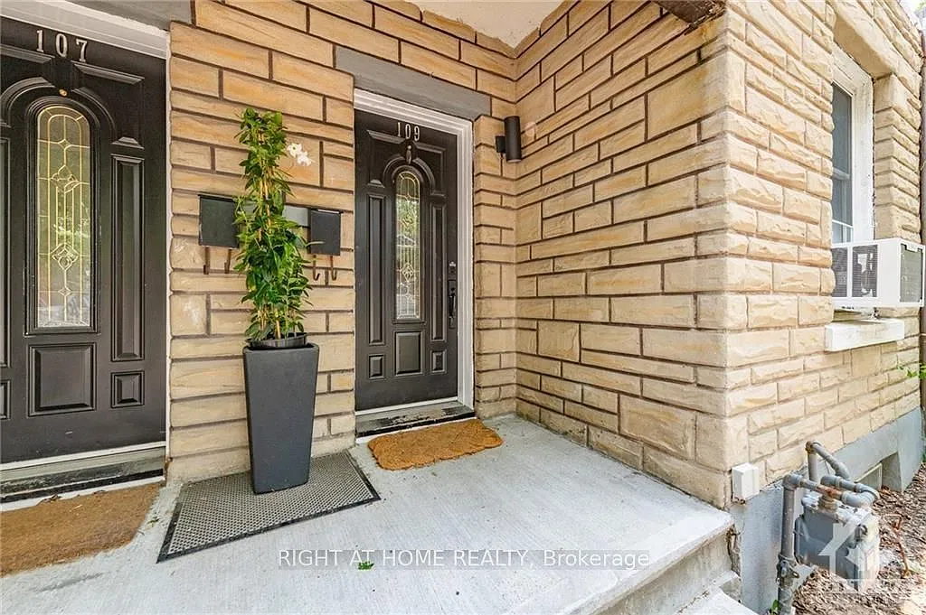 2 bed, $2,495 — Photo 2