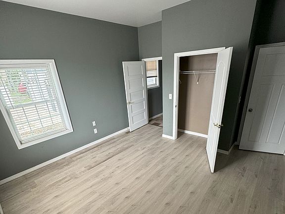 3rd image of 337 W 32nd St