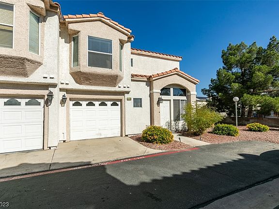 2nd image of 4036 Castle Cove Dr