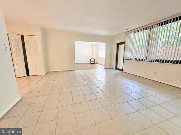 3713 George Mason Dr, Falls Church, VA