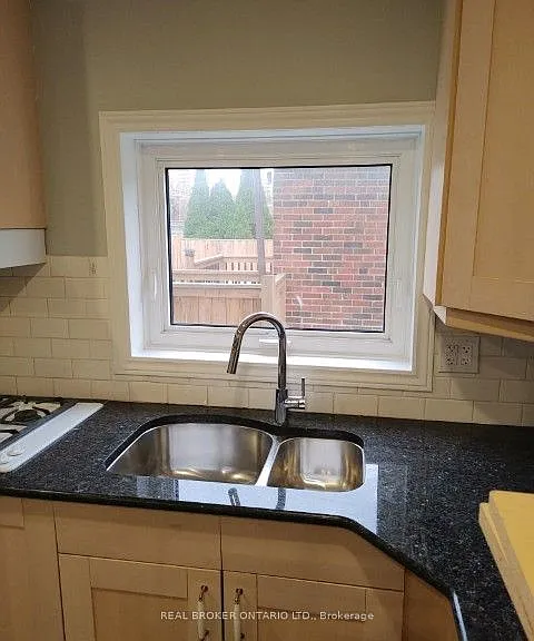 131 Bell Ave #1 — Photo 4