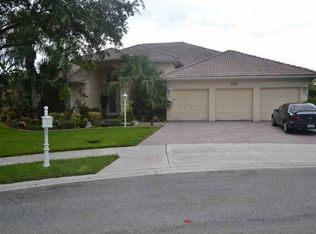 7076 Coronado Way, Pembroke Pines, FL 33331