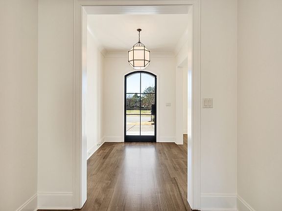 4th image of 3116 Chapel Woods Cv