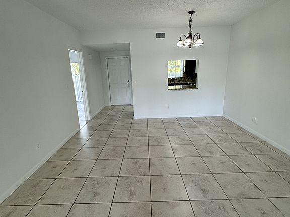 4th image of 3317 NW 101st Ave