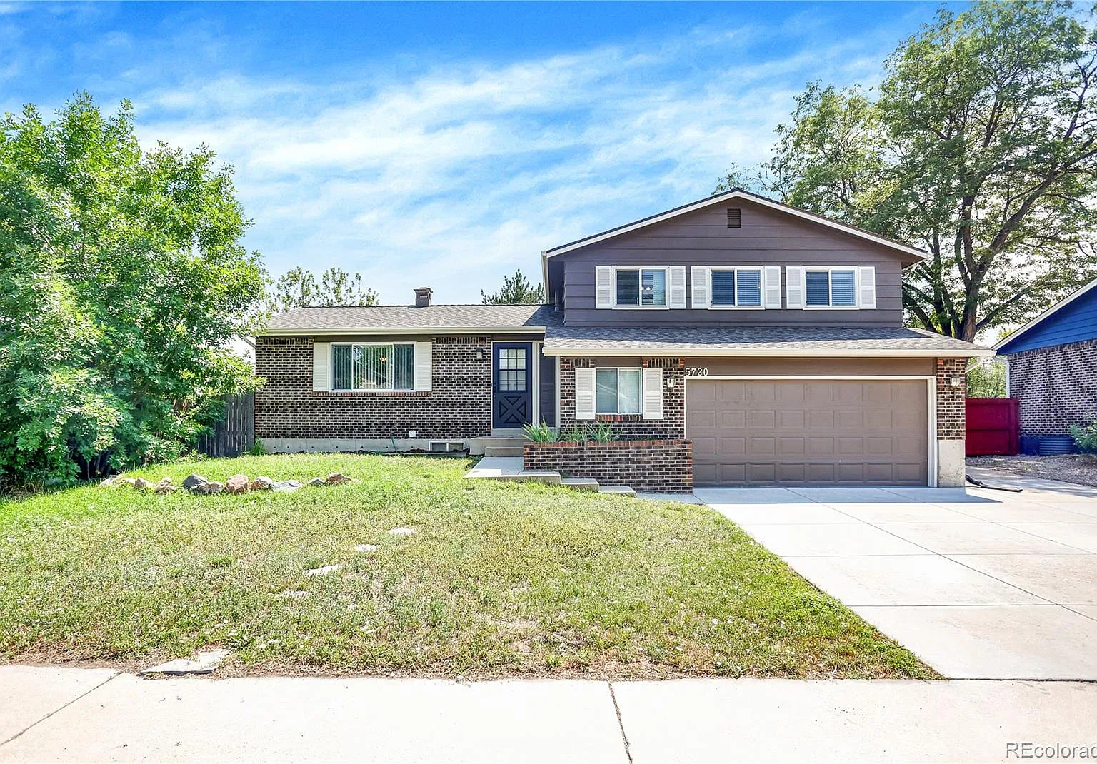 5 bed, 2224 sqft, $2,800 — Photo 1