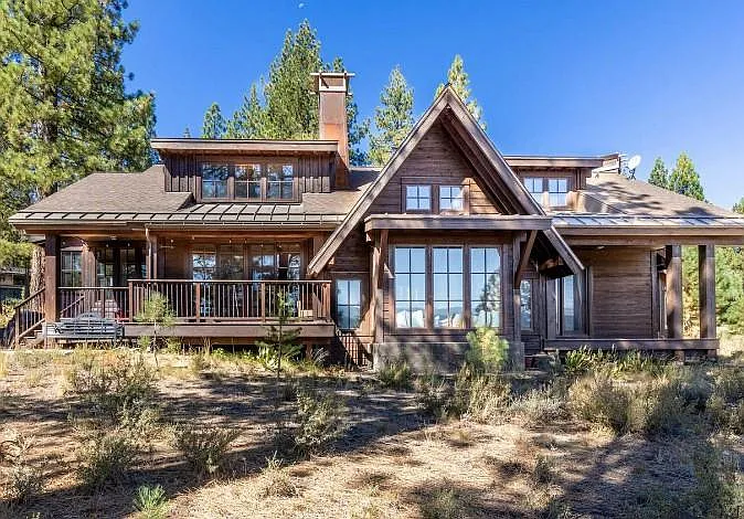 5 bed, 4.5 bath, 3916 sqft, $14,500 — Photo 4