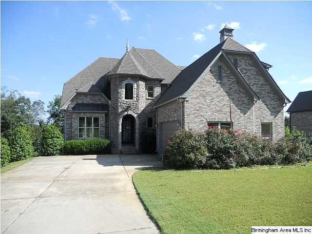 1st image of 829 Vanessa Dr