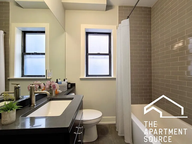 1144 Maple Ave #2 — Photo 8