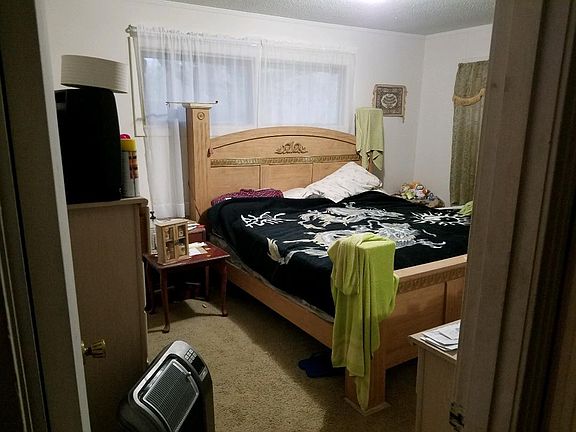 4th image of 1707 Sidney Dr