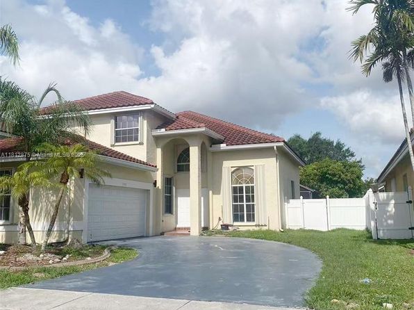 1320 NW 185th Ave