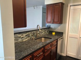 1711 Waters Edge Dr, Toms River, NJ 08753