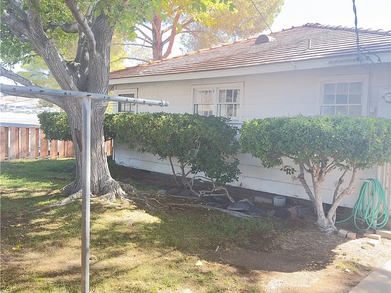504 Cherry St — Photo 6