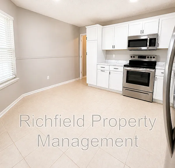 1704 Crimson Ln — Photo 12