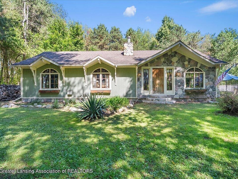 1st image of 4211 Lyons Rd