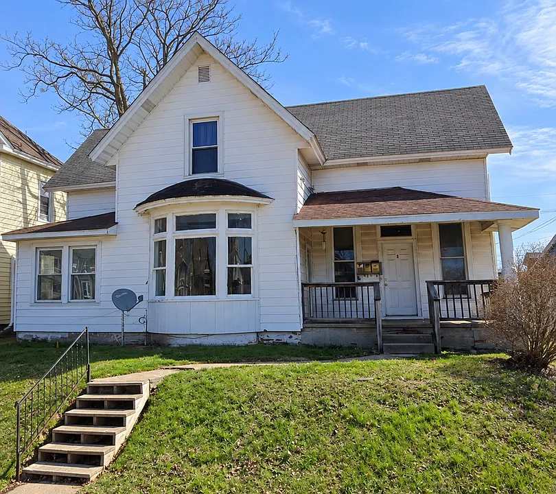 901 N 9th Street