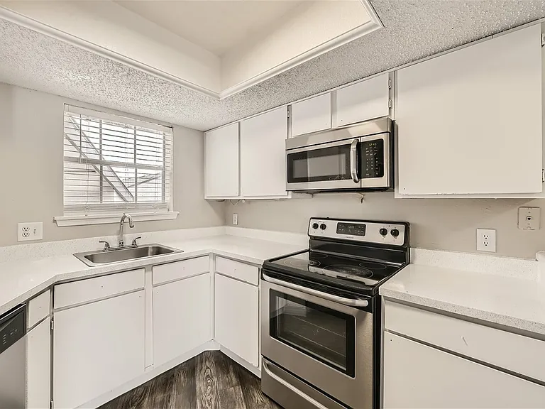 Rise Spring Pointe — Photo 134