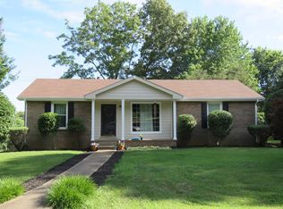 2219 Allison Ln, Springfield, TN 37172