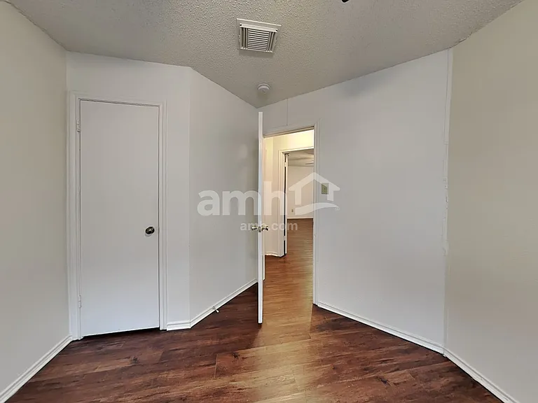 9506 Arcade Rdg — Photo 16