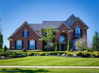 51923 Copperwood Dr N, South Lyon, MI 48178