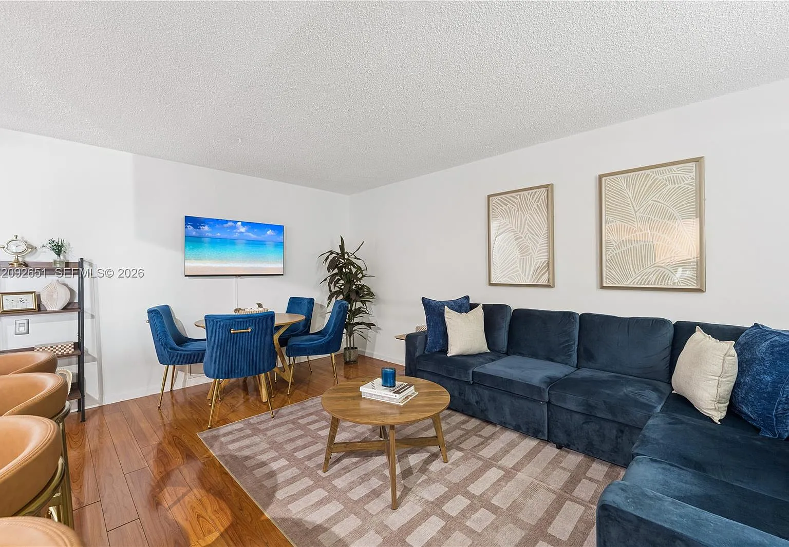 Bayshore Yacht & Tennis C — Photo 3