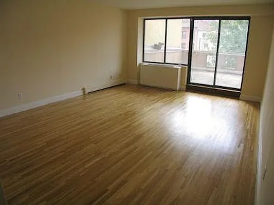 Rented by Kian Realty | media 27